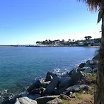 Les Pins By Interhome بيت للعطل