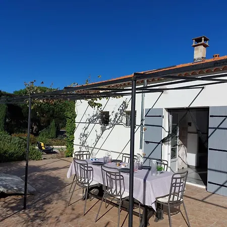 Les Pins By Interhome Dom wakacyjny *