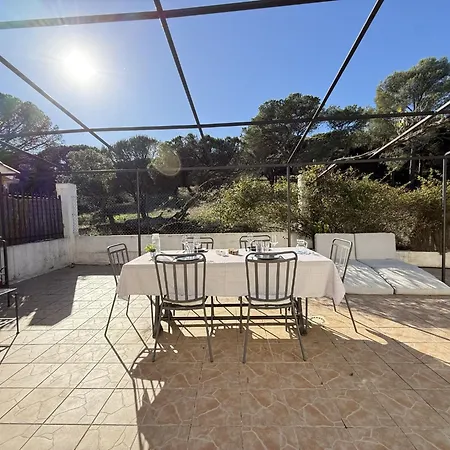 펜션 Les Pins By Interhome