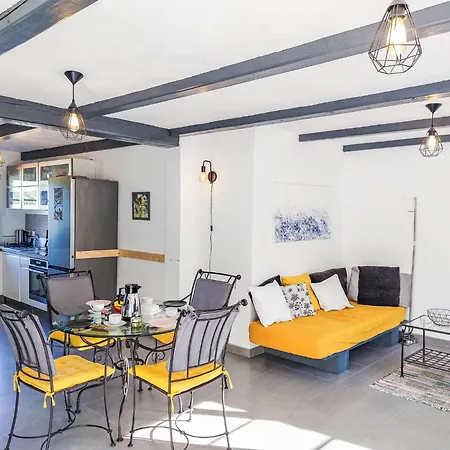 Les Pins By Interhome Villepey